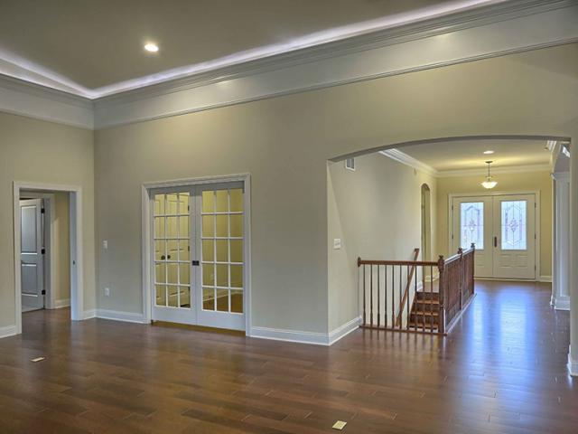 The home is equipped with high-performance fluorescent and LED lighting technology.