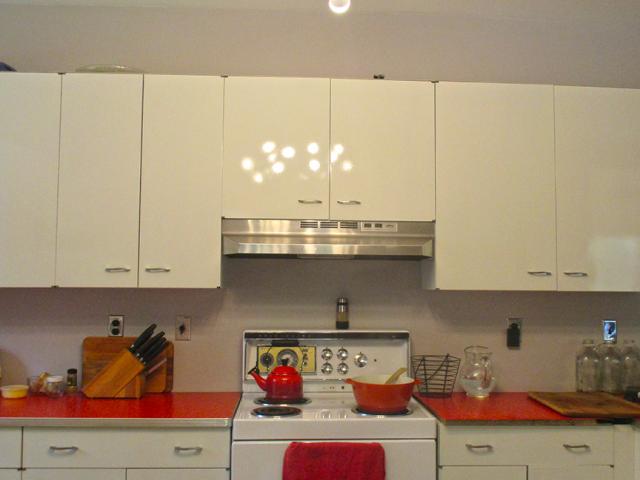 In the kitchen, an ENERGY STAR-rated refrigerator was installed.