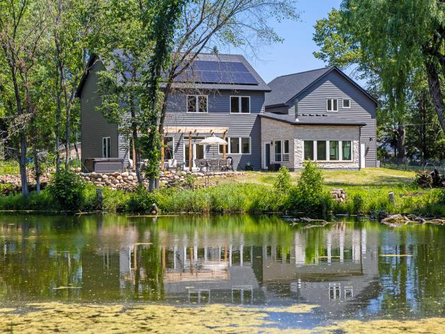 2024-Paltrin-1-pond back view