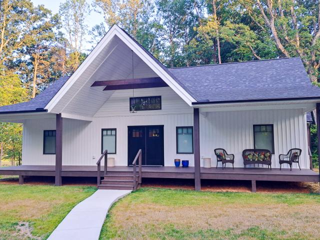 2024-SDJ-1-front of house