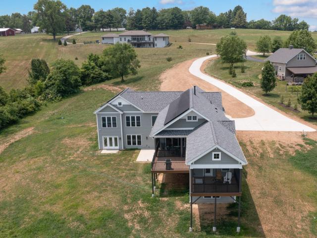 2024-Stockell-3-arial side vw