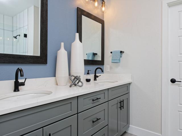 2024-Thrive-7-prim bathroom