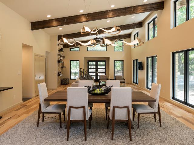 The SIPs walls and roof support all the framing weight, allowing for open, airy interiors.