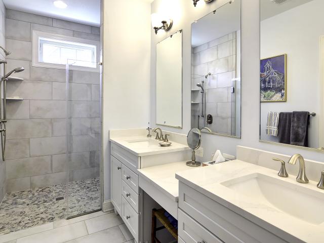 Low-flow fixtures were selected and a central manifold water distribution system with PEX piping helped to speed delivery of hot water to faucets.