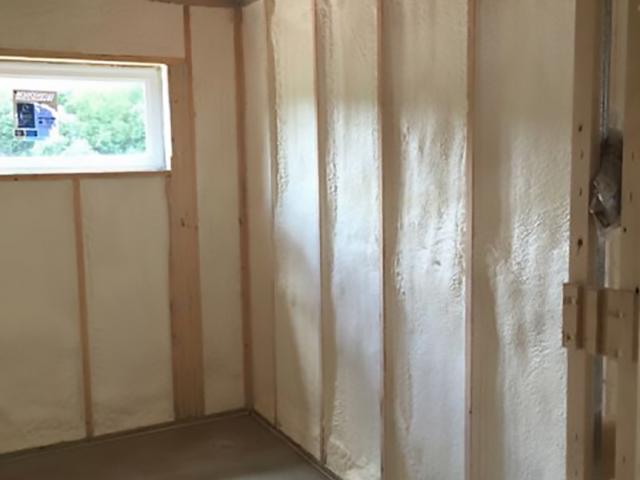 The 2-by-6, 24-inch on-center walls of the home are filled with R-21 closed-cell spray foam then wrapped with 7/16-inch plywood and topped with R-5.5 rigid foam for a continuous layer of thermal protection. House wrap provides an air barrier and drainage plane under the engineered wood siding.