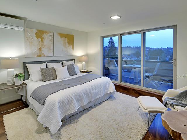 Advanced-technology ductless heat pumps provide heating at 10.3 HSPF and cooling at 19.7 SEER, well above the minimum federal requirements.