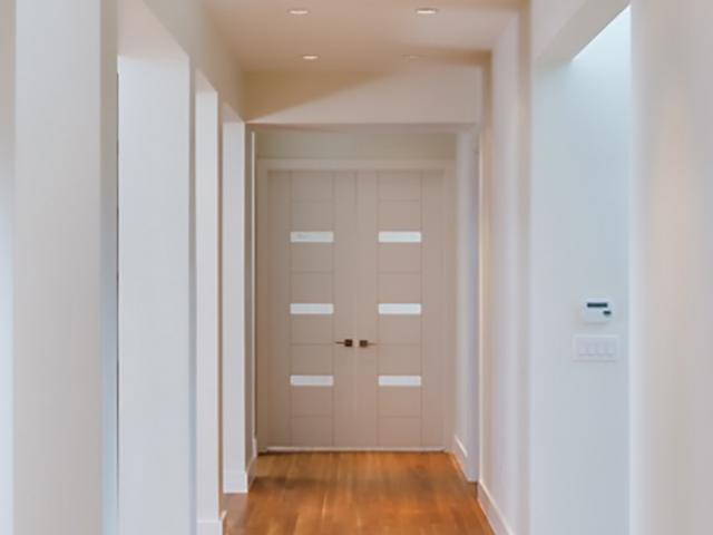 Low-/no-VOC paints and finishes were used throughout the EPA Indoor airPLUS certified home.