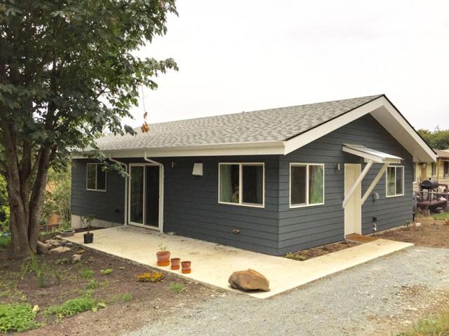 TC Legend Homes built this 945-square-foot home in Seattle, Washington, to the performance criteria of the DOE Zero Energy Ready Home (ZERH) program.