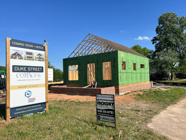 2024-Howard-10-cons sign