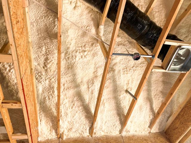 2024-K Hov Pho-7-attic insul