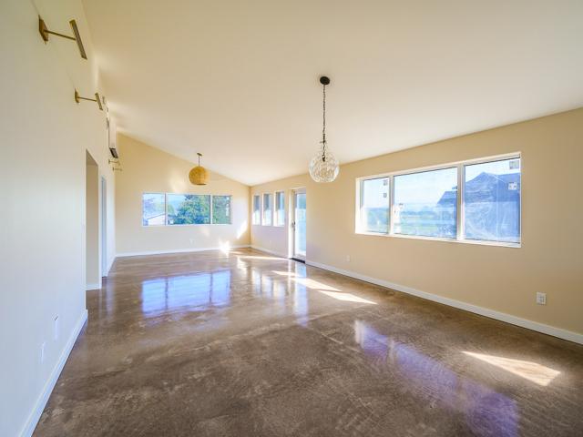 2024-TCL-6-living room