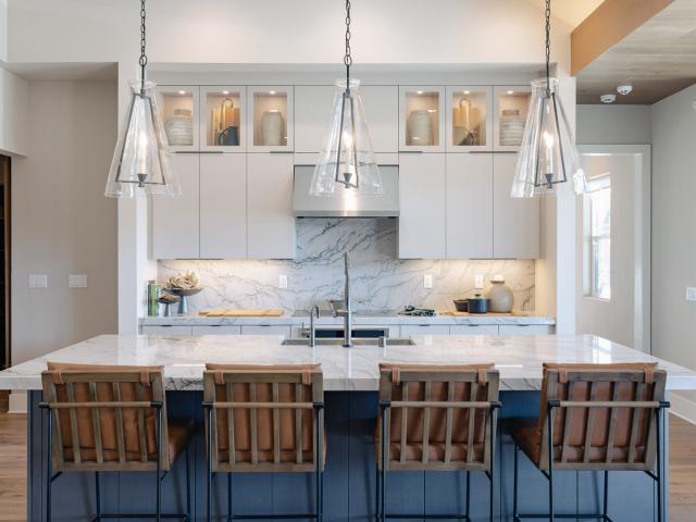 2024-Woodside-4-kitchen