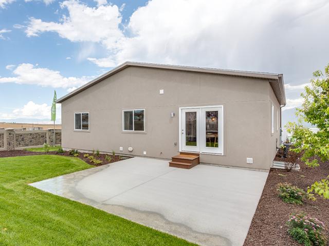 Inside the walls of this efficient home, sprayer-applied sealant and judiciously applied spray foam seal seams in framing, at top and bottom plates, and around plumbing and wiring to reduce drafts and help keep bugs, pollen, and moisture out of the home.