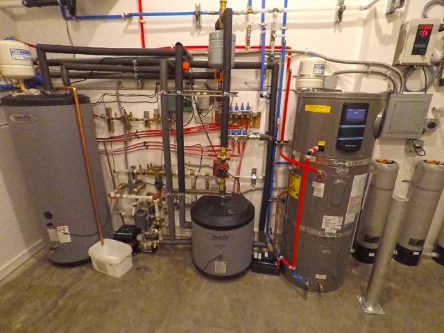 The air-to-water heat pump transfers heat directly to the water tank for maximum efficiency.