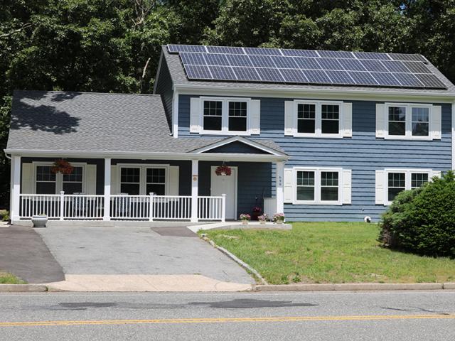 United Way of Long Island built this 2,588-square-foot affordable home in Coram, New York, to the high performance criteria of the U.S. Department of Energy Zero Energy Ready Home (ZERH) program.