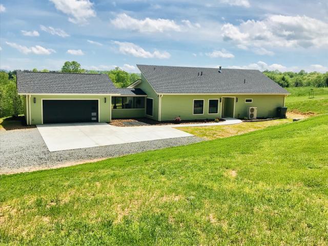 Deltec Homes built this 1,759-square-foot custom home in Mills River, North Carolina, to the high performance criteria of the U.S. Department of Energy Zero Energy Ready Home (ZERH) program.