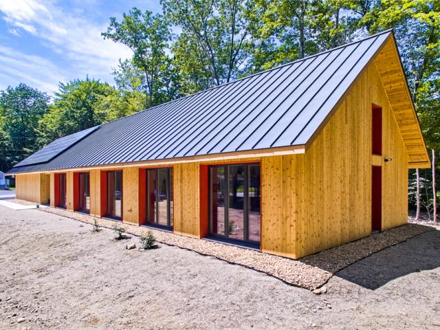 Energy Vision Homes built this 2,001-square-foot custom home in Wilton, New Hampshire, to the high performance criteria of the U.S. Department of Energy Zero Energy Ready Home (ZERH) program.