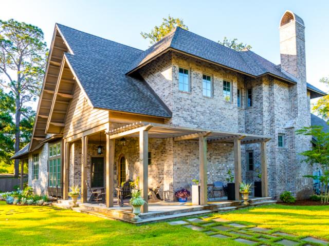 Scott Norman and WATERSHED built this 3,542-square-foot custom home in Fairhope, Alabama, to the high performance criteria of the U.S. Department of Energy Zero Energy Ready Home (ZERH) program.