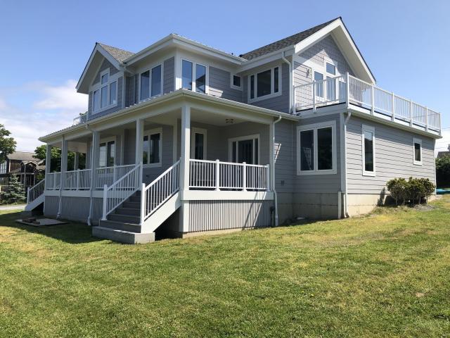 Clifton View Homes built this 3,289-square-foot custom home in Coupeville, Washington, to the high performance criteria of the U.S. Department of Energy’s Zero Energy Ready Home (ZERH) program.