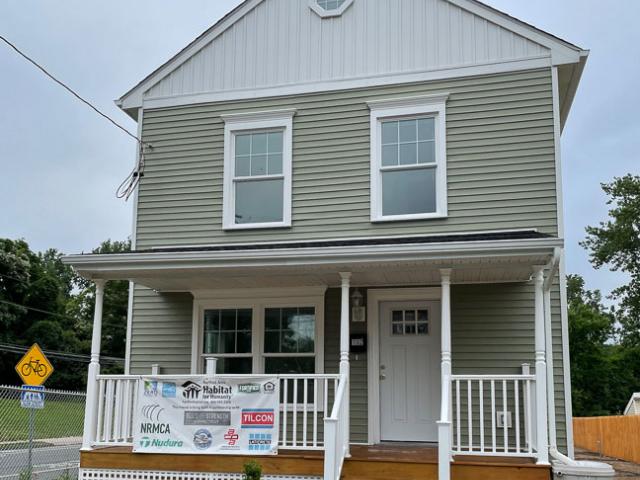 Habitat for Humanity North Central CT built this 1,396-square-foot affordable home in Hartford, Connecticut, to the high performance criteria of the U.S. Department of Energy’s Zero Energy Ready Home (ZERH) program.