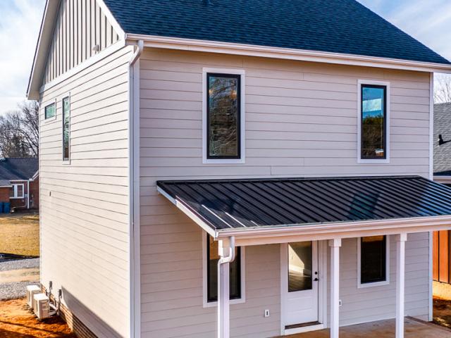 Howard Building Science built this 1,380-square-foot affordable home in Granite Falls, North Carolina, to the high performance criteria of the U.S. Department of Energy’s Zero Energy Ready Home (ZERH) program.