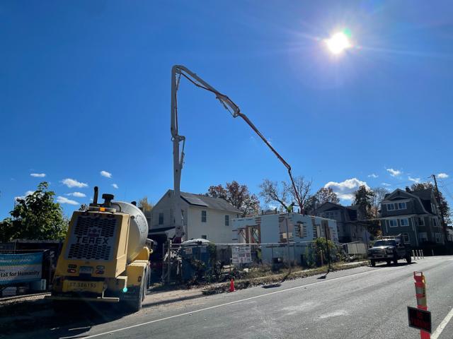 K. Hovnanian Companies built this 2,185-square-foot multifamily building in Asbury Park, New Jersey, to the high performance criteria of the U.S. Department of Energy’s Zero Energy Ready Home (ZERH) program.