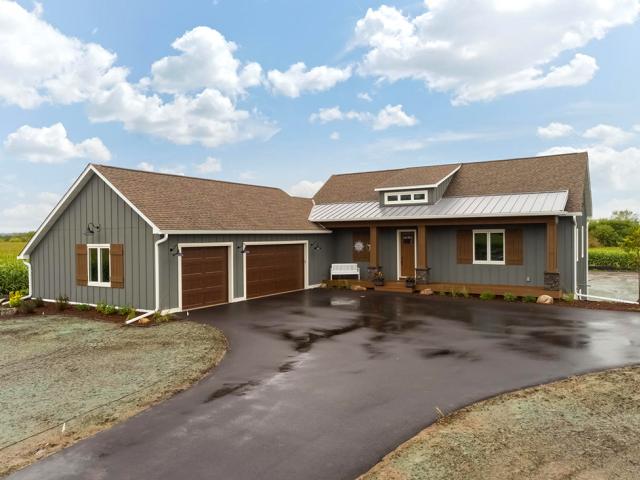 Amaris Homes built this 3,357-square-foot custom home in Afton, Minnesota, to the high performance criteria of the U.S. Department of Energy Zero Energy Ready Home (ZERH) program.