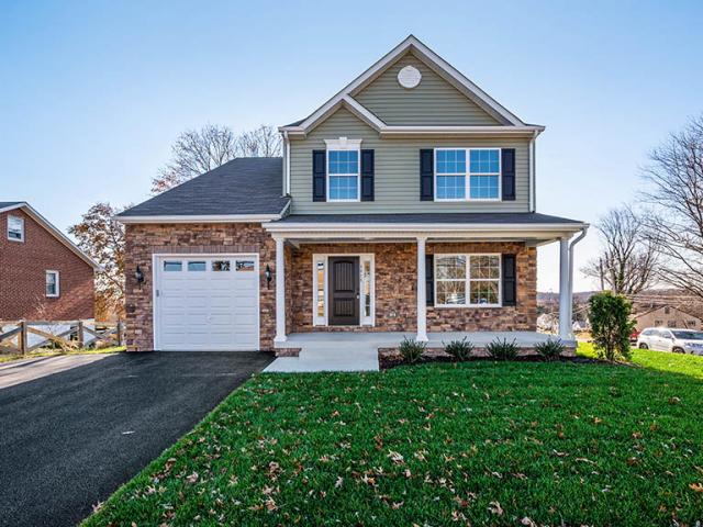 Jenkins Builders built this 2,652-square-foot custom home in Nottingham, Maryland, to the high performance criteria of the U.S. Department of Energy Zero Energy Ready Home (ZERH) program.