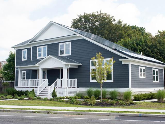 United Way of Long Island built this 3,719-square-foot affordable home in Huntington Station, New York, to the high performance criteria of the U.S. Department of Energy Zero Energy Ready Home (ZERH) program.