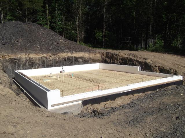 From the foundation to the roof line, the insulated concrete form (ICF) thermal blanket is an important part of the comprehensive draft protection system that enhances quiet, comfort, indoor air quality, and durability.