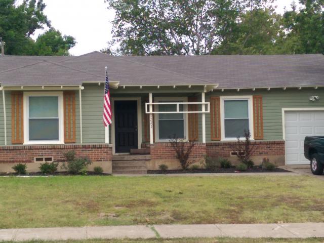 Green Extreme Homes, in partnership with Carl Franklin Homes, provided a gut-rehab to this 1953 suburban home in Garland, Texas. This became the nation's first renovated home certified to the U.S. DOE Zero Energy Ready Home program.