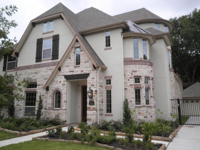 This high-efficiency home achieved a Home Energy Rating System (HERS) score of 32, far lower than the 100 HERS score typical of new homes.