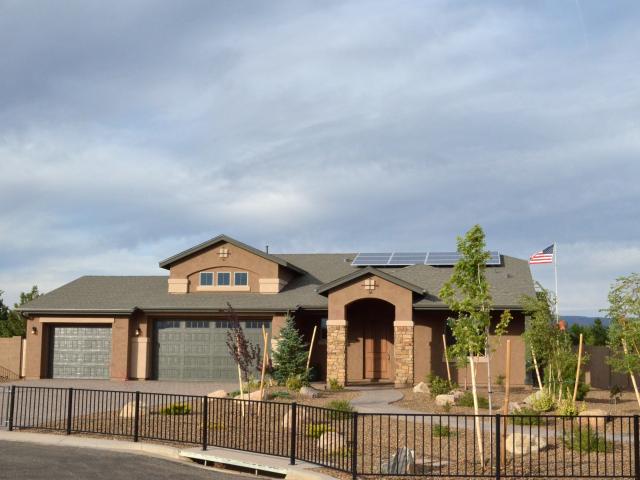 Since building their first U.S. DOE Zero Energy Ready Homes in Phoenix in 2013, Mandalay Homes now certifies all of its homes to DOE Zero Energy Ready, ENERGY STAR, Indoor airPLUS, and WaterSense, including this high-performance home in Prescott Valley, Arizona.